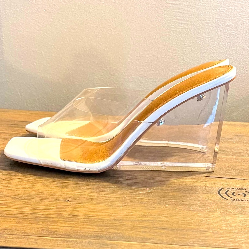 Clear wedges - Fashion to Figure